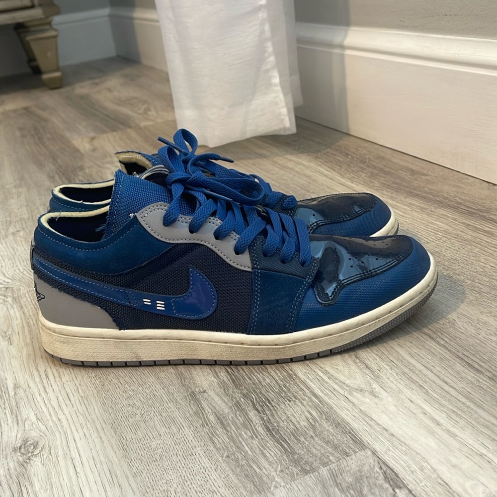 Nike Jordan’s men’s shoe